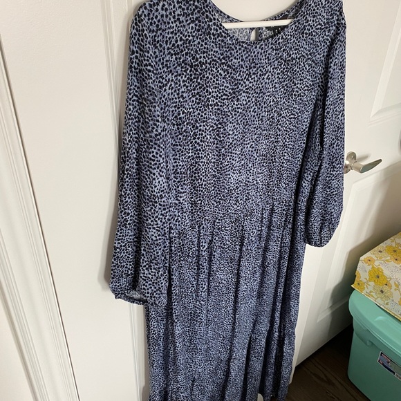 ASOS - New Look Tiered Smocked Midi Dress - Picture 7 of 16